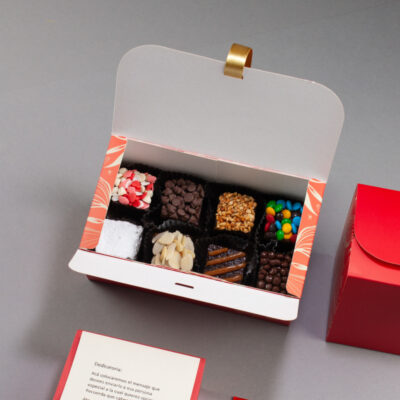 8 mini brownies + dedicatoria personalizada