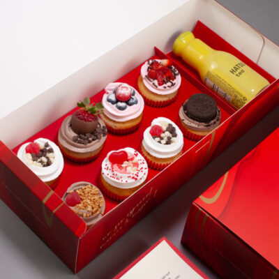 8 cupcakes + té Hatsu + dedicatoria personalizada
